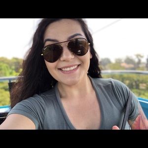 Meet your Posher, Evelyn